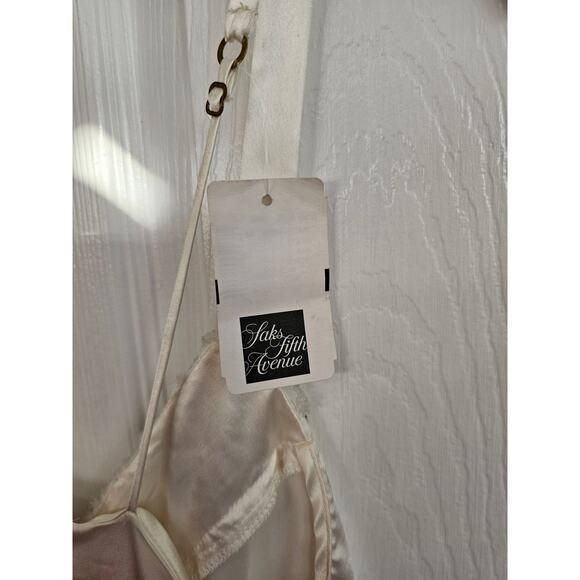 NWT Flora Nikrooz Sexy Satin Ivory Romper Size Medium - Picture 4 of 6